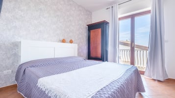 2 camere, ferro/asse da stiro, Wi-Fi gratuito, lenzuola