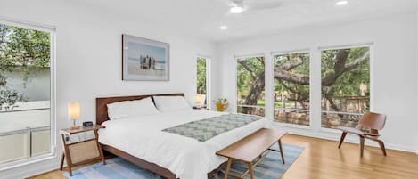 4 chambres, fer et planche à repasser, lit parapluie, Wi-Fi gratuit