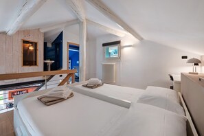 2 chambres, fer et planche à repasser, Wi-Fi gratuit, draps fournis