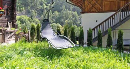 Apartment 'Ausser Brugghof Birgit' with Mountain View, Shared Garden and Wi-Fi