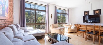 Chalet 'Castellana' with Mountain View, Wi-Fi and Air Conditioning