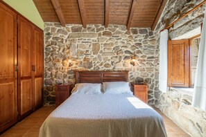 2 chambres, Wi-Fi gratuit, draps fournis