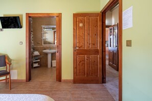 2 chambres, Wi-Fi gratuit, draps fournis