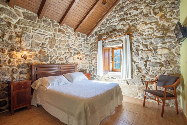 2 bedrooms, free WiFi, bed sheets - Vacation Home "Casa Bahia" with Mountain View & Wi-Fi (Bueu)