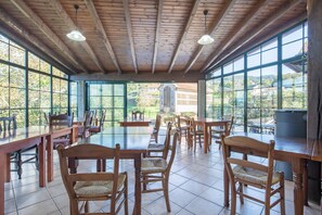 Dining - Holiday Home 'Casa Torrevella' with Mountain View, Wi-Fi and Air Conditioning (A Torre)