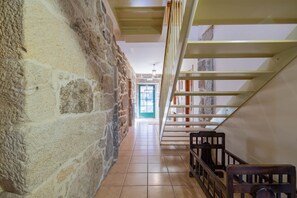 Interior - Holiday Home 'Casa Torrevella' with Mountain View, Wi-Fi and Air Conditioning (A Torre)