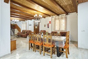 Dining - Apartment 'Alojamiento Rural Soler' with Private Pool, Private Garden and Wi-Fi (Pozo Alcon)