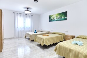 5 soverom, strykejern/-brett, wi-fi (inkludert) og sengetøy