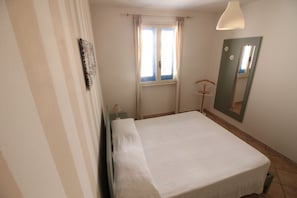 2 chambres, décoration personnalisée, ameublement personnalisé, bureau