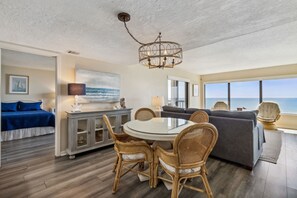 Dining - Direct Oceanfront | Penthouse | Completely Renovated 7th Floor Condo | Double Balconies (Fernandina Beach)