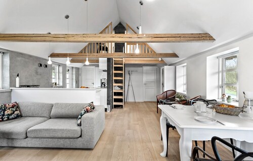 2 bedroom cozy home in Haarby