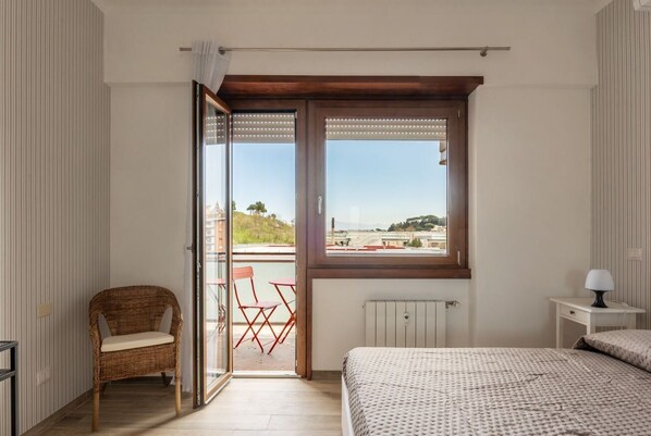 2 chambres, fer et planche Ă repasser, Wi-Fi, draps fournis