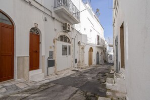 Exterior - White Lotus Apartment (Ostuni)