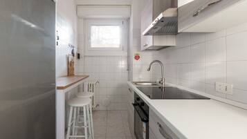 Kühlschrank, Ofen, Herdplatte, Geschirrspüler