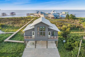 Exterior - 4BR Fall Beach Retreat! Private Heated Pool! Steps to beach! Dogs Welcome! (Gulf Shores)