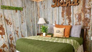 1 bedroom, free WiFi, bed sheets