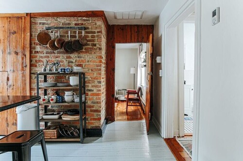 Little Yellow House: Walk to Downtown Staunton