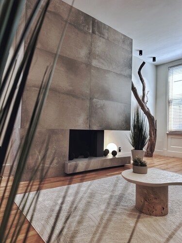 4 Bedrooms • Private Patio• Stay in Style • Free parking