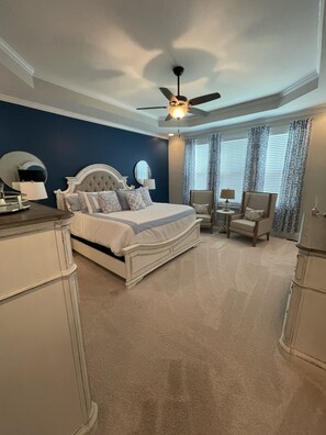 5 dormitorios, tabla de planchar con plancha, wifi y ropa de cama