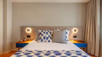 1 bedroom, desk, iron/ironing board, travel cot