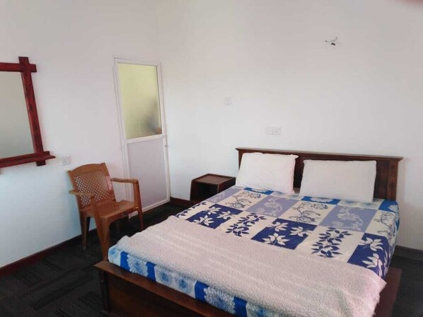 Habitación Deluxe doble, vistas a la montaña | Sábanas de algodón egipcio y ropa de cama de alta calidad