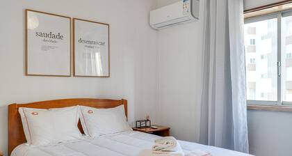 Almada Saudade par Hopstays | Mezzanine & Charme