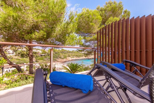 Cala Mendia Beach House 2 es with direct access to the beach and sea views