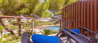 Cala Mendia Beach House 2 es with direct access to the beach and sea views