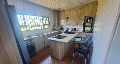 Bulawayo Bliss - Cozy 3 Bedroom House
