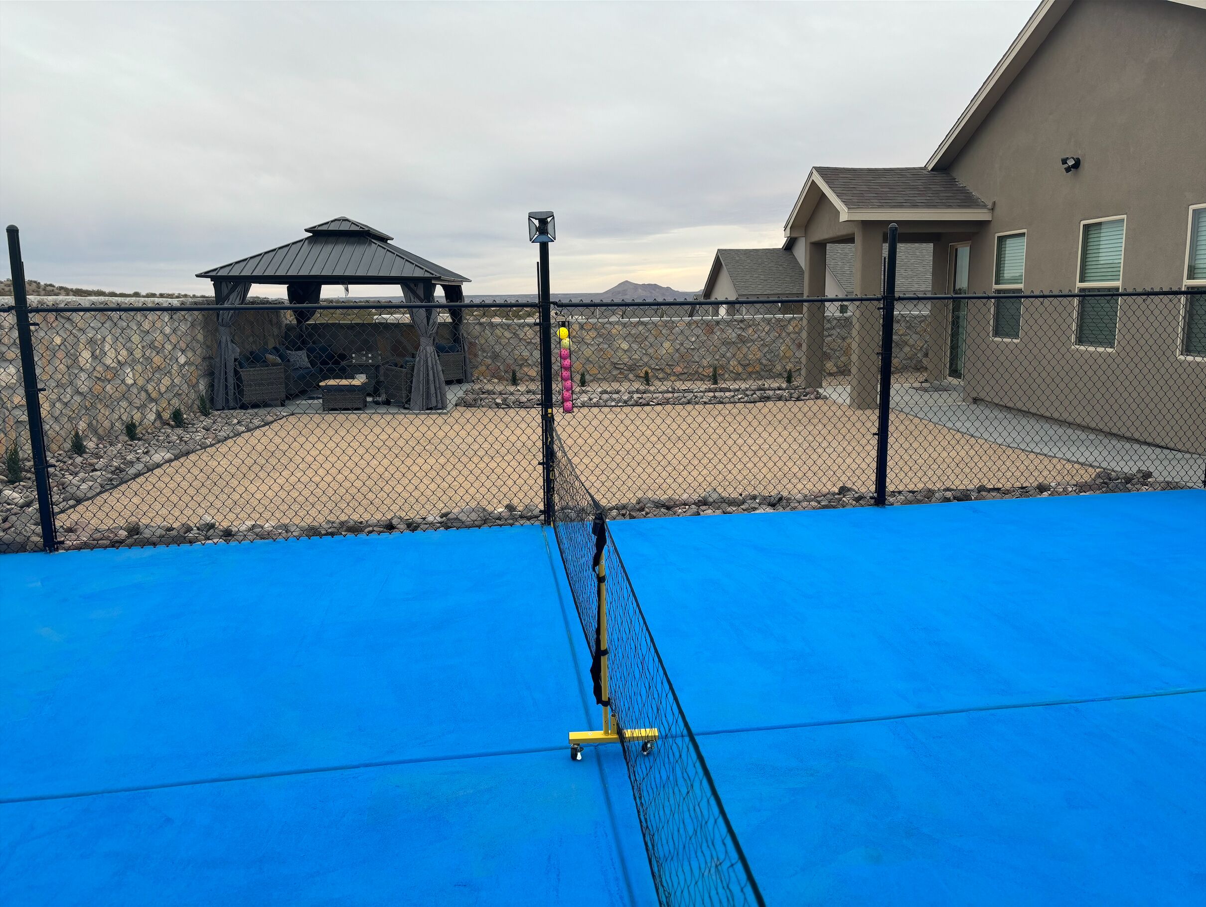 Las Cruces, New 4BR home, Vacation, Games, Pickleball, Family Friendly