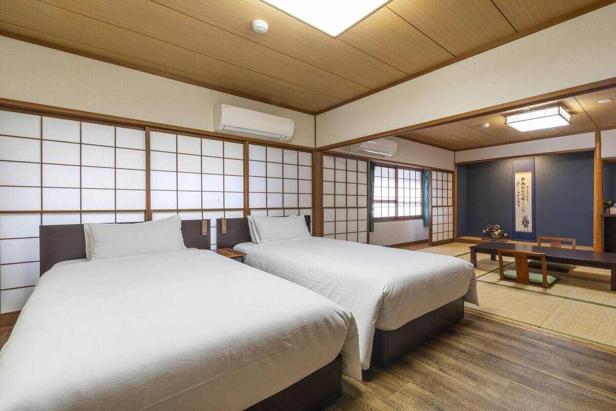 Wifi gratis y ropa de cama