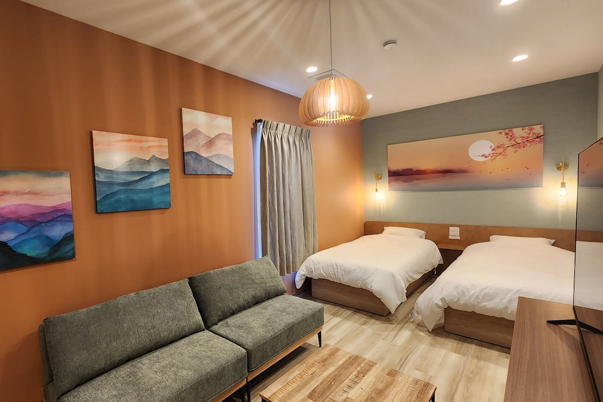 Superior Villa, 1 Bedroom, Non Smoking, Bathtub | Free WiFi, bed sheets