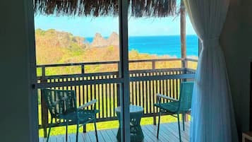 Deluxe Room, Lanai, Sea View | In-room safe, free WiFi