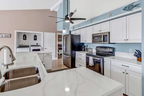 5BR Lush Marco Island Retreat