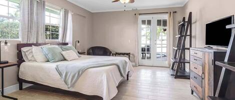 5 chambres, fer et planche à repasser, Wi-Fi, draps fournis