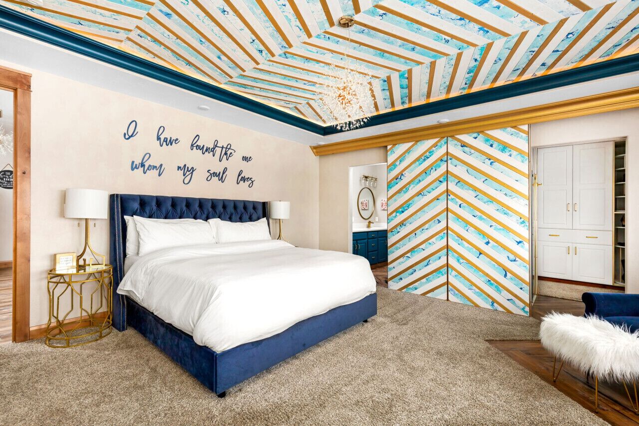 4 makuuhuonetta, työpöytä, silitysrauta/-lauta, ilmainen Wi-Fi