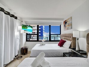 2 slaapkamers, een strijkplank/strijkijzer, reisbedje, gratis wifi