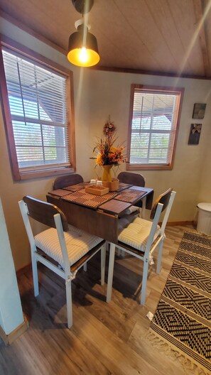 تناول الطعام