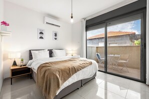 House, Private Pool