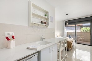 House, Private Pool