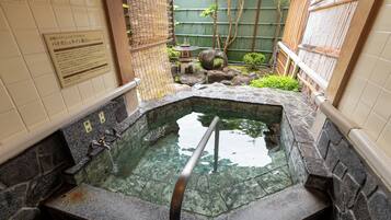Deluxe Room, Non Smoking, Garden View | Bathroom