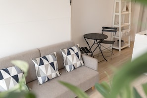 TV - WELCS ESTUDIO 131 EMP cerca del mar (Empuriabrava)