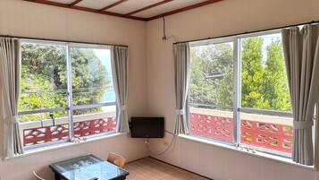 Traditional-Zimmer (205, JP Style, Shared Shower & Toilet) | Kostenloses WLAN, Bettwäsche