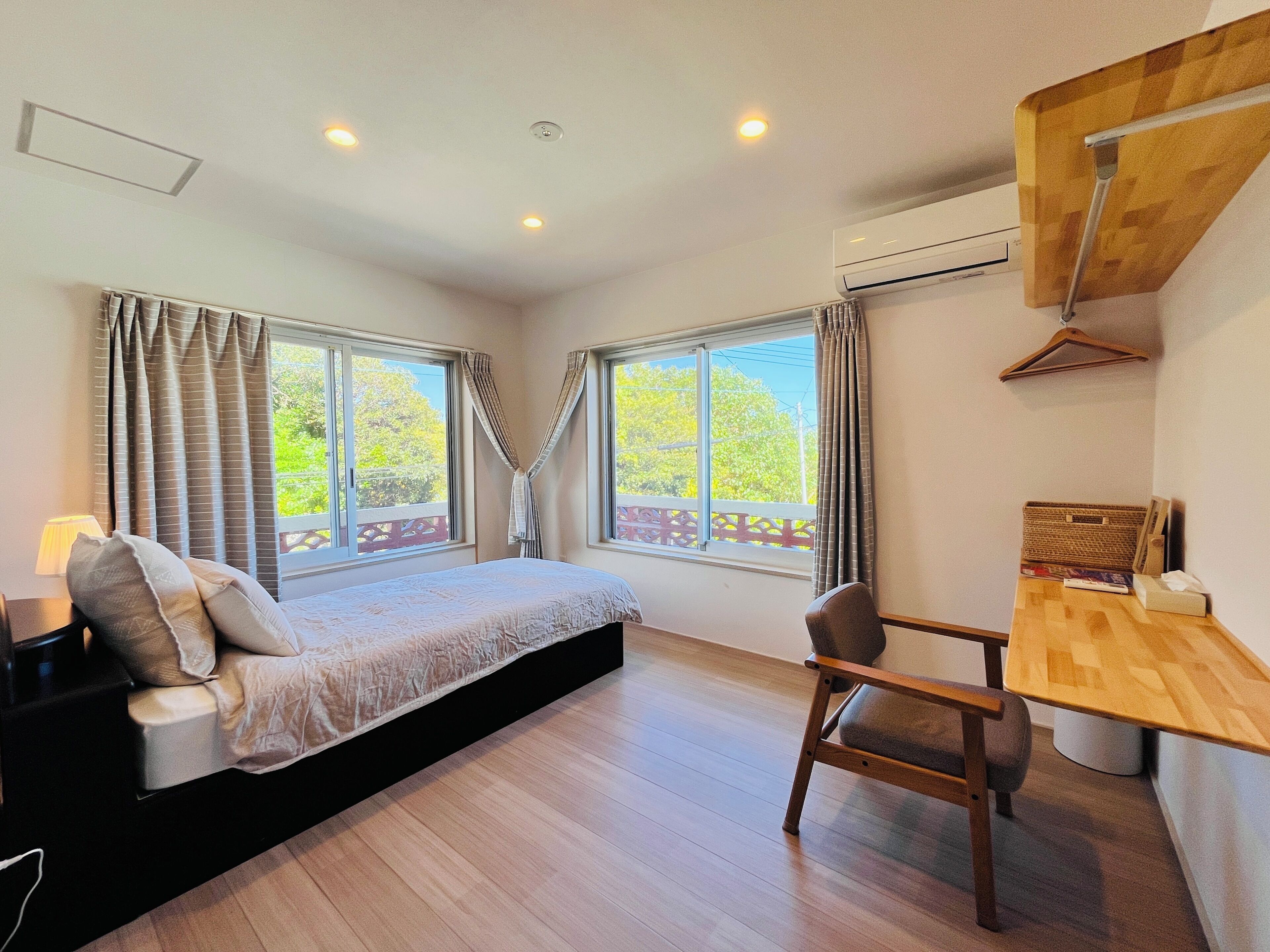 Economy Single Room | Free WiFi, bed sheets