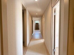 Room 207:  Single Room, with shared shower & Toilet | Free WiFi, bed sheets - Beach side Pension mibal (Nanjo)