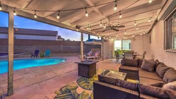 Outdoor pool, a heated pool