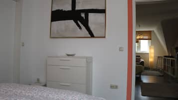 3 slaapkamers, een bureau, een strijkplank/strijkijzer, gratis wifi