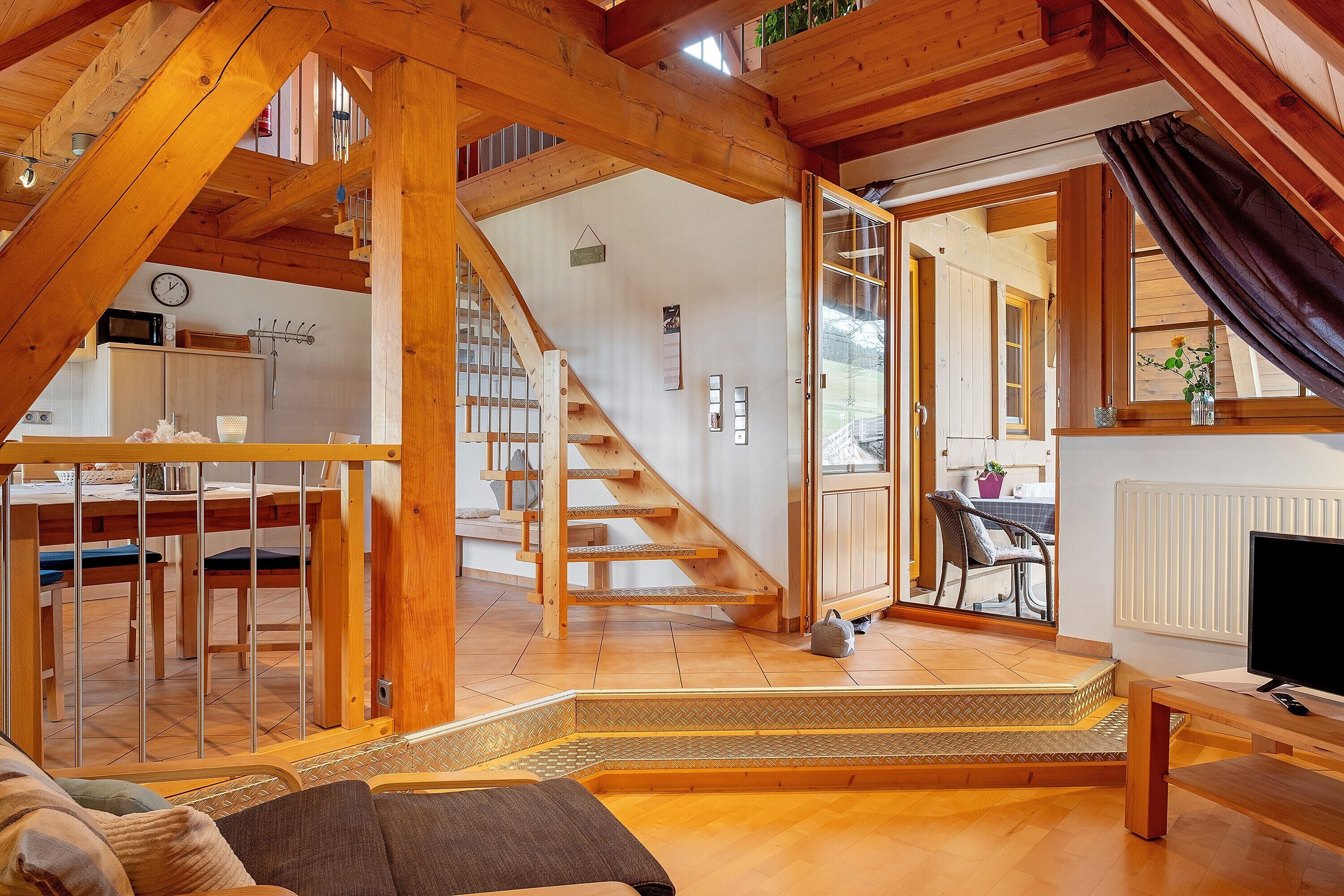 Fernseher, Stereoanlage