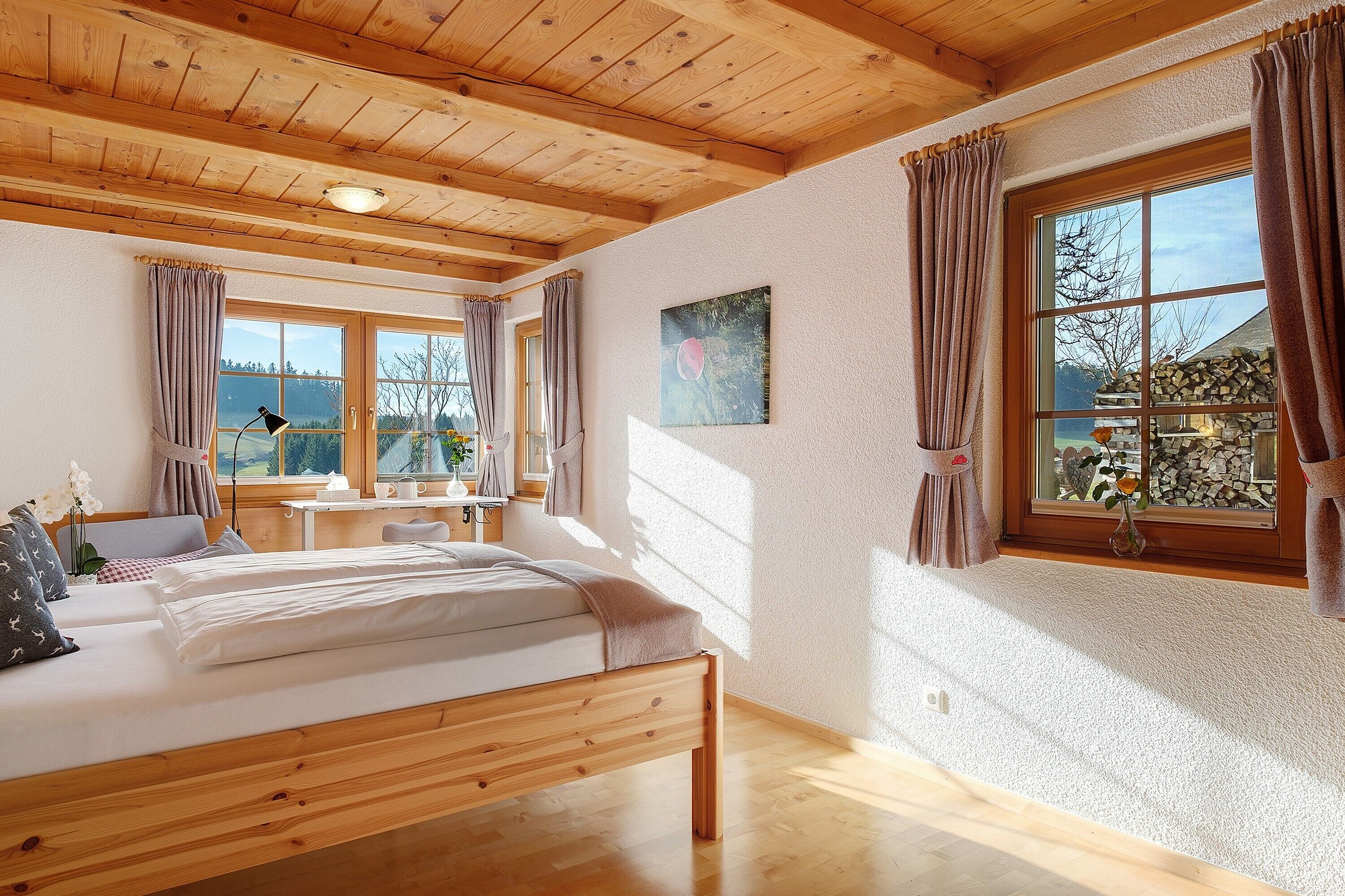 1 slaapkamer, een strijkplank/strijkijzer, gratis wifi, beddengoed