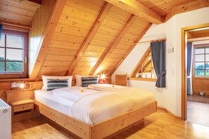 1 dormitorio, tabla de planchar con plancha, wifi gratis y ropa de cama